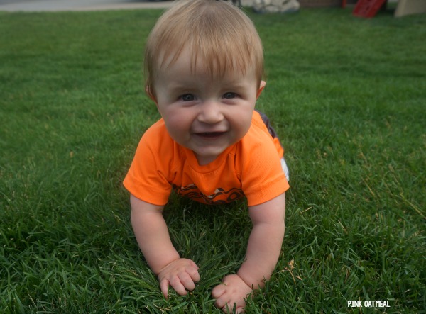 Crawling Tip Perfect For The Outdoors - Pink Oatmeal