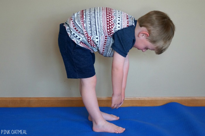 Jungle yoga is perfect for brain breaks for the classroom, therapy, in conjunction with a jungle unit or a jungle theme. Use these at home with your animal lover!