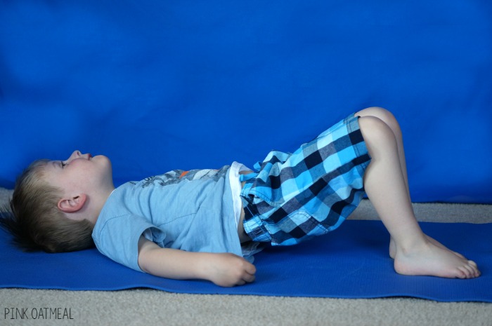 Ocean themed yoga pose ideas. Perfect for an ocean unit activity, beach activities, brain breaks, or kids yoga. Use these all year long and have fun with the ocean theme!