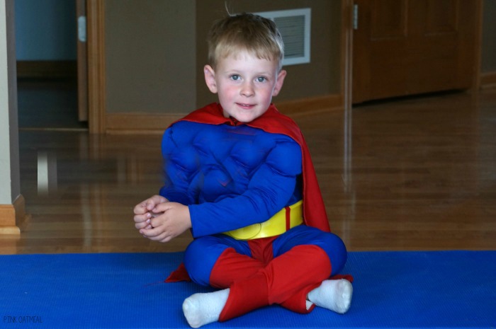 Superhero Yoga Pose Ideas and Supehero Gross Motor Ideas. These are awesome way to incorporate movement into a superhero theme, superhero classroom, or for any superhero!