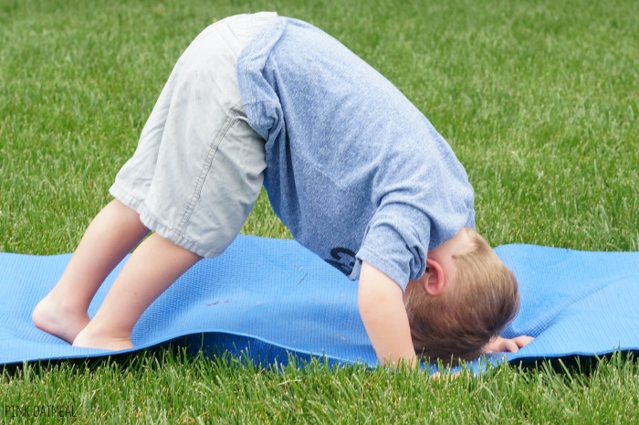 Weather Themed Activities! I love these weather themed yoga/gross motor movement poses for kinesthetic learning! They are great for a brain break! I can't wait to try them for morning meeting too!