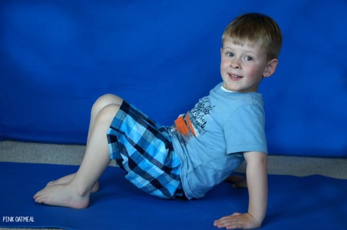 Ocean themed yoga pose ideas. Perfect for an ocean unit activity, beach activities, brain breaks, or kids yoga. Use these all year long and have fun with the ocean theme!